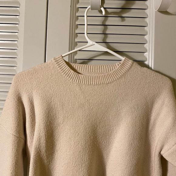 Cream sweater - Picture 2 of 3